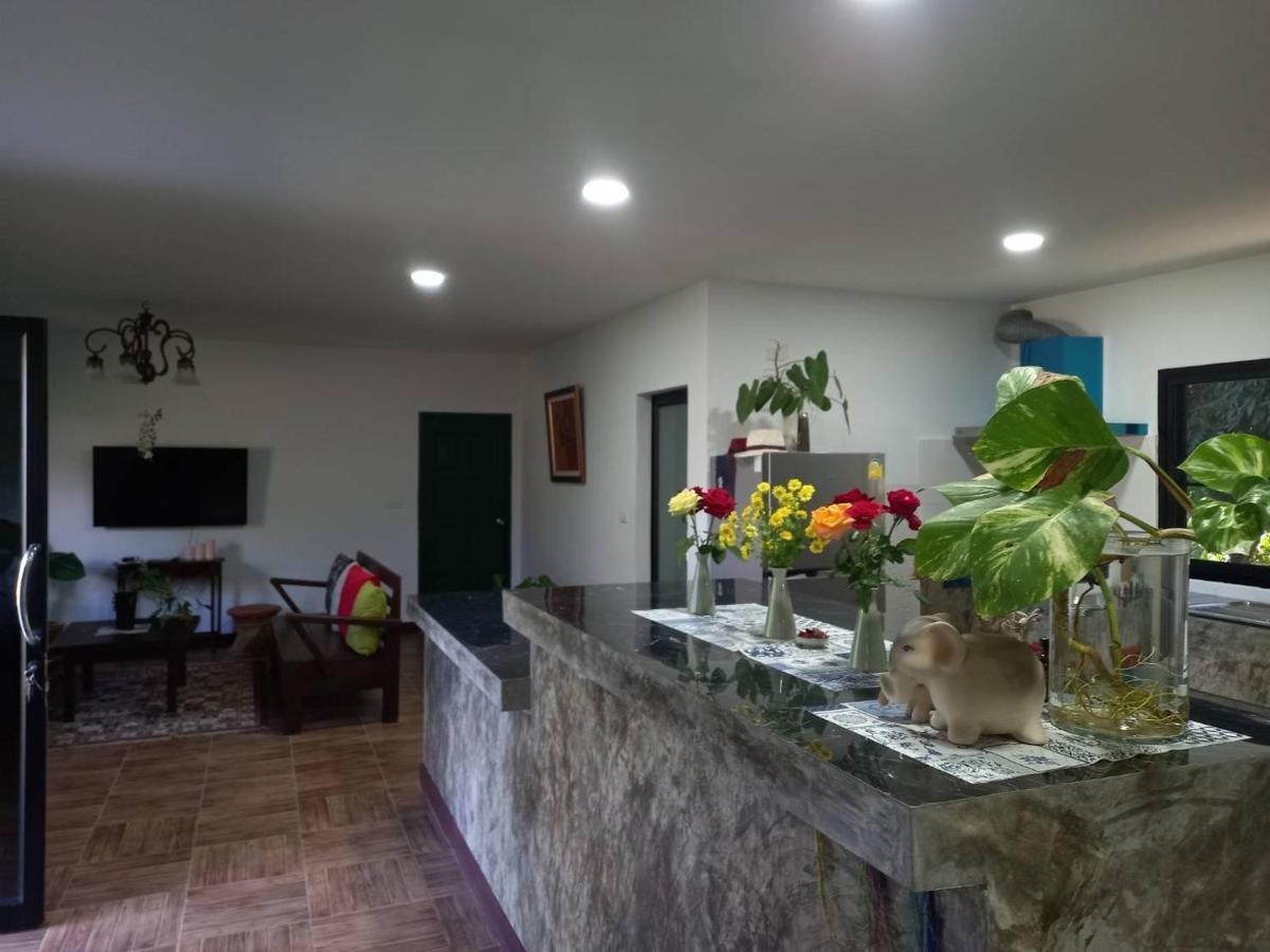 Miggi'S Home Mae On Luaran gambar